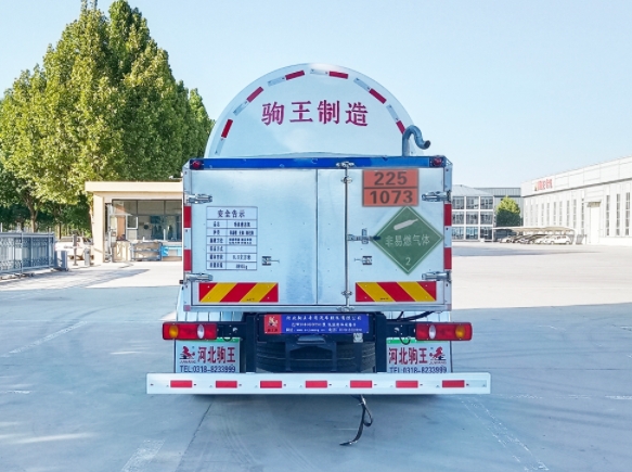 駒王牌ZJW5181GDY01低溫液體運(yùn)輸車公告圖片