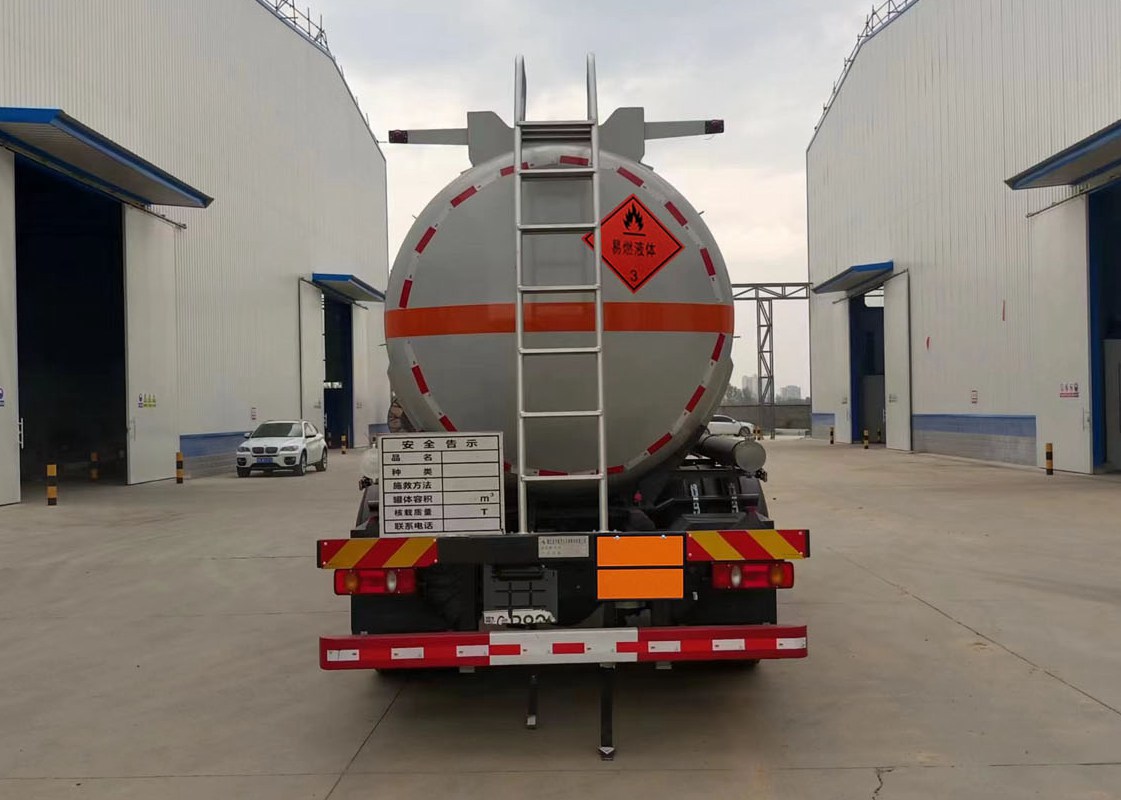 齊星牌QXC5263GRYX6易燃液體罐式運輸車公告圖片
