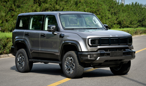 北京牌 245马力 越野乘用车(BJ2030V411M)