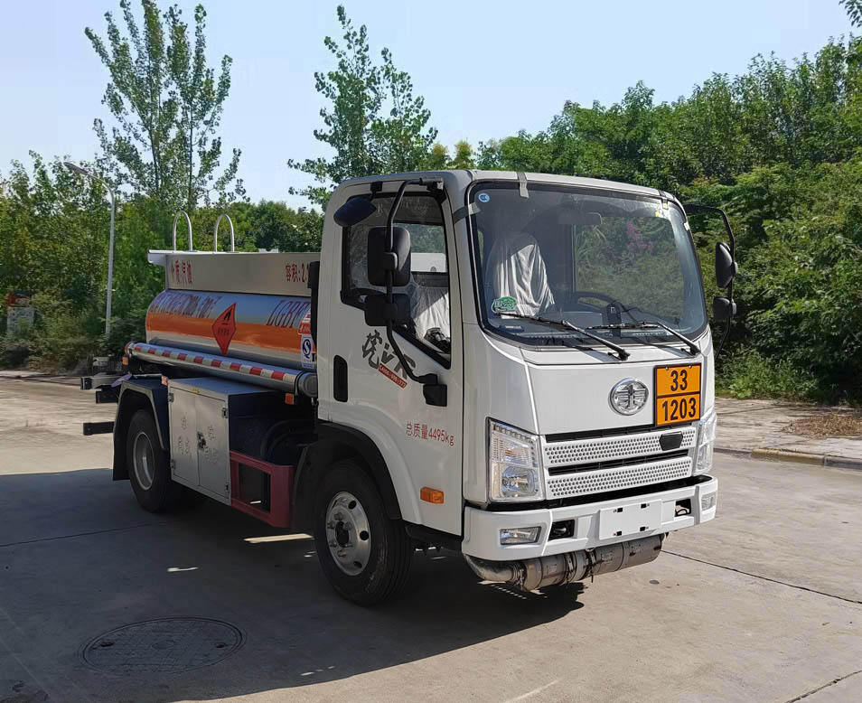 HTW5040GJYCAQ6型加油车图片