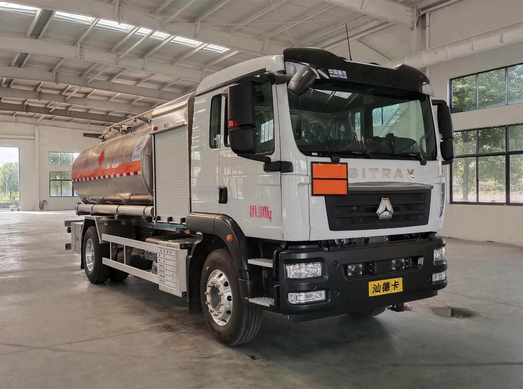 齐星牌QXC5186GJYZ6A飞机加油车