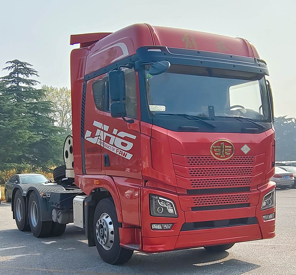 解放牌 480马力 牵引汽车(CA4251P25K15T1NE6A81)