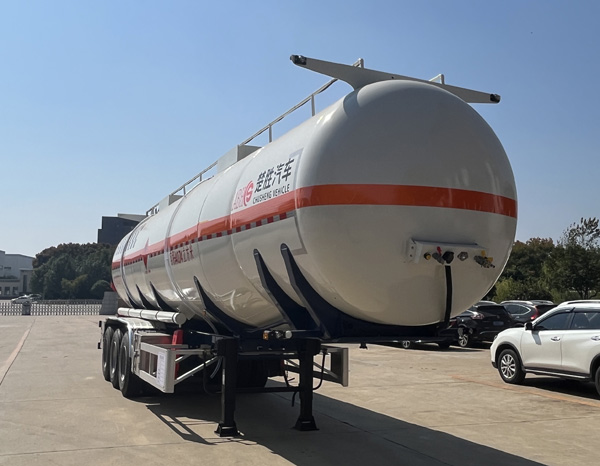 楚胜牌12.3米32.3吨3轴易燃液体罐式运输半挂车(CSC9400GRYS)