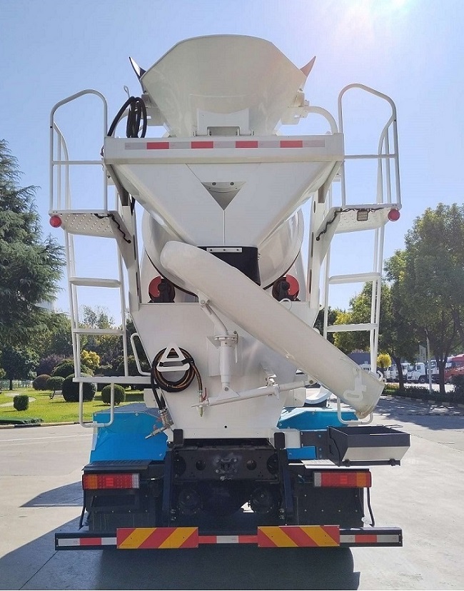 宇通牌ZKH5312GJBP6BEV7換電式純電動混凝土攪拌運輸車公告圖片