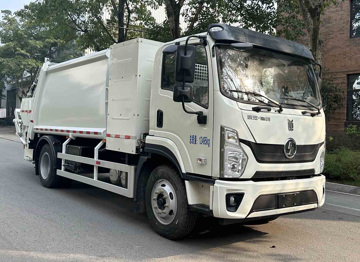 山花牌JHA5129ZYSSXABEV纯电动压缩式垃圾车
