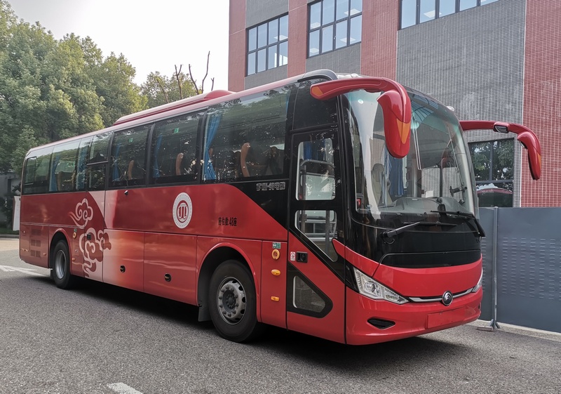 宇通牌11米24-52座纯电动城市客车(ZK6116BEVG33)
