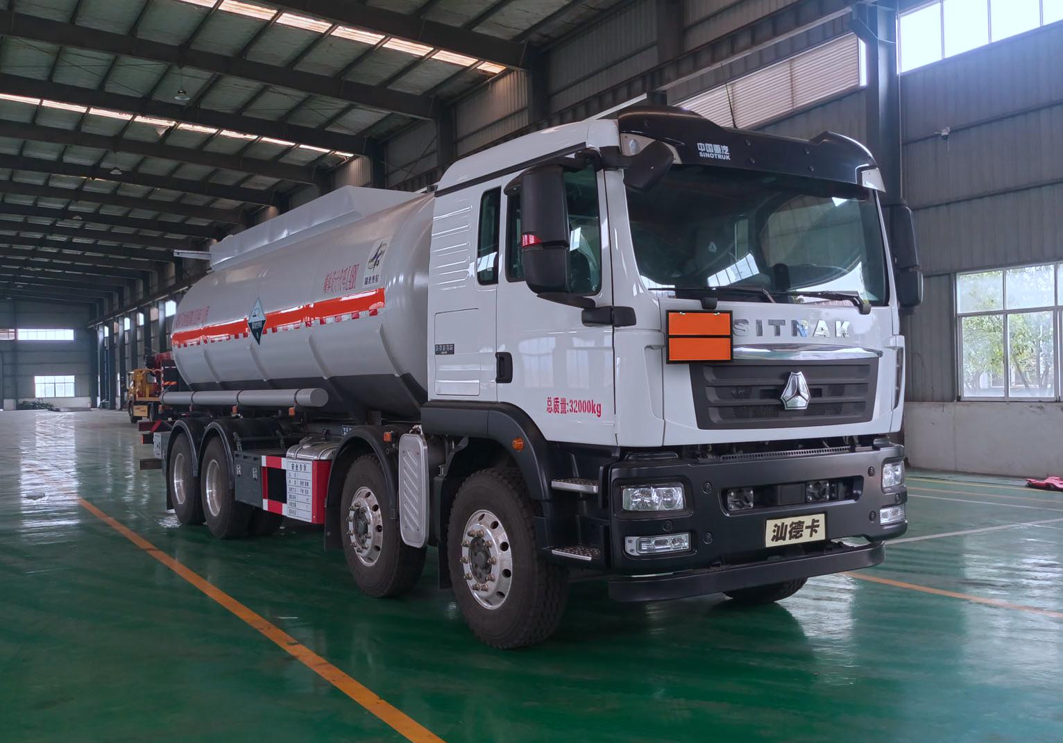 齐星牌QXC5326GFWZ6A腐蚀性物品罐式运输车