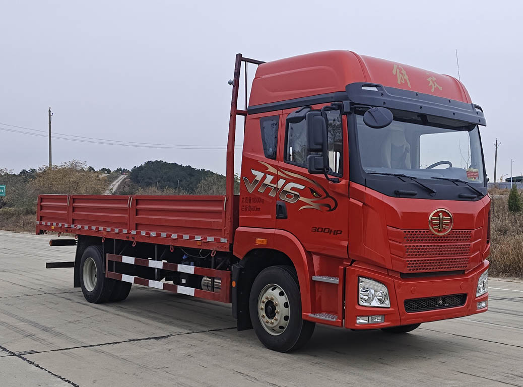 解放牌 301马力 载货汽车(CA1180P26K8L2E6A90)