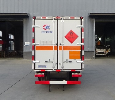 程力威牌CLW5031XRYBFB易燃液體廂式運輸車公告圖片