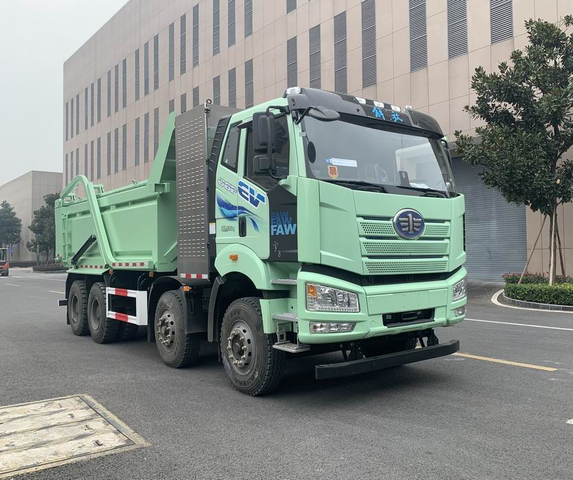 解放牌 571马力 前四后八 换电式纯电动自卸汽车(CA3310P66L4T4BEVA7)