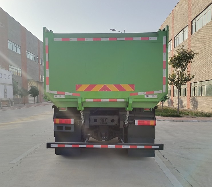 ZKH3312P6BEV50B 宇通牌585马力前四后八纯电动6.5米换电式纯电动自卸汽车图片