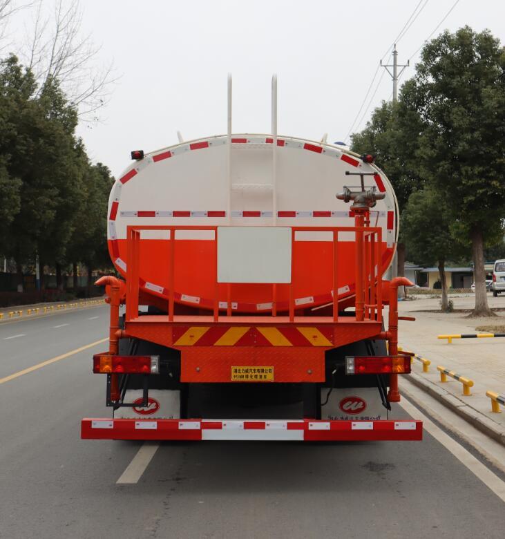 中汽力威牌HLW5251GPSSX6绿化喷洒车公告图片