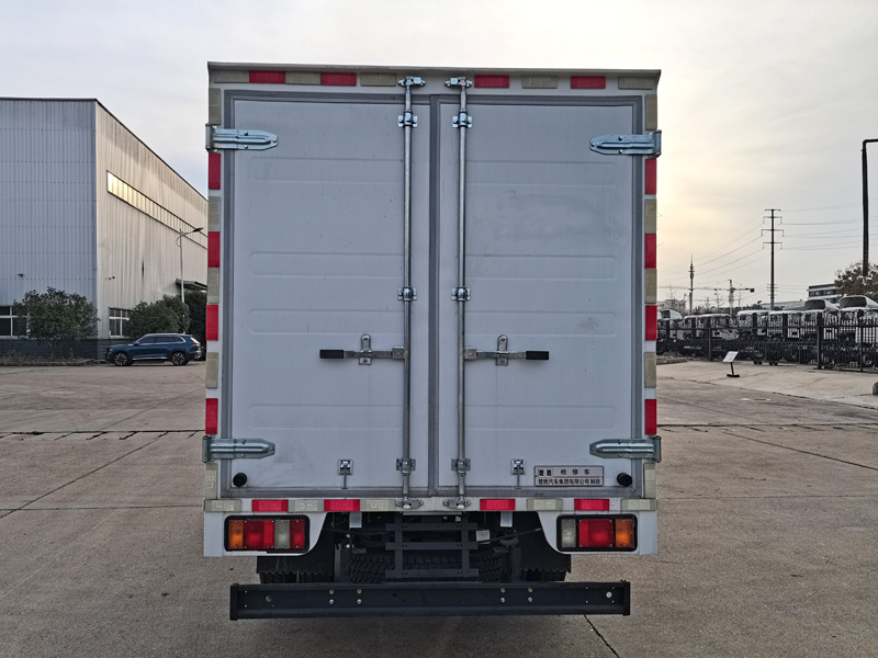 楚勝牌CSC5040XJXW6S檢修車公告圖片