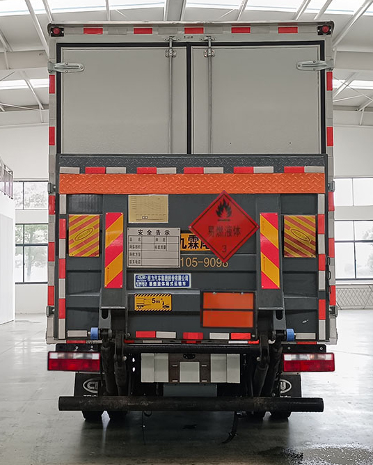 程力牌CL5043XRY6BXW易燃液體廂式運(yùn)輸車公告圖片