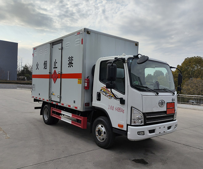 程力牌CL5043XRQ6BXW易燃气体厢式运输车