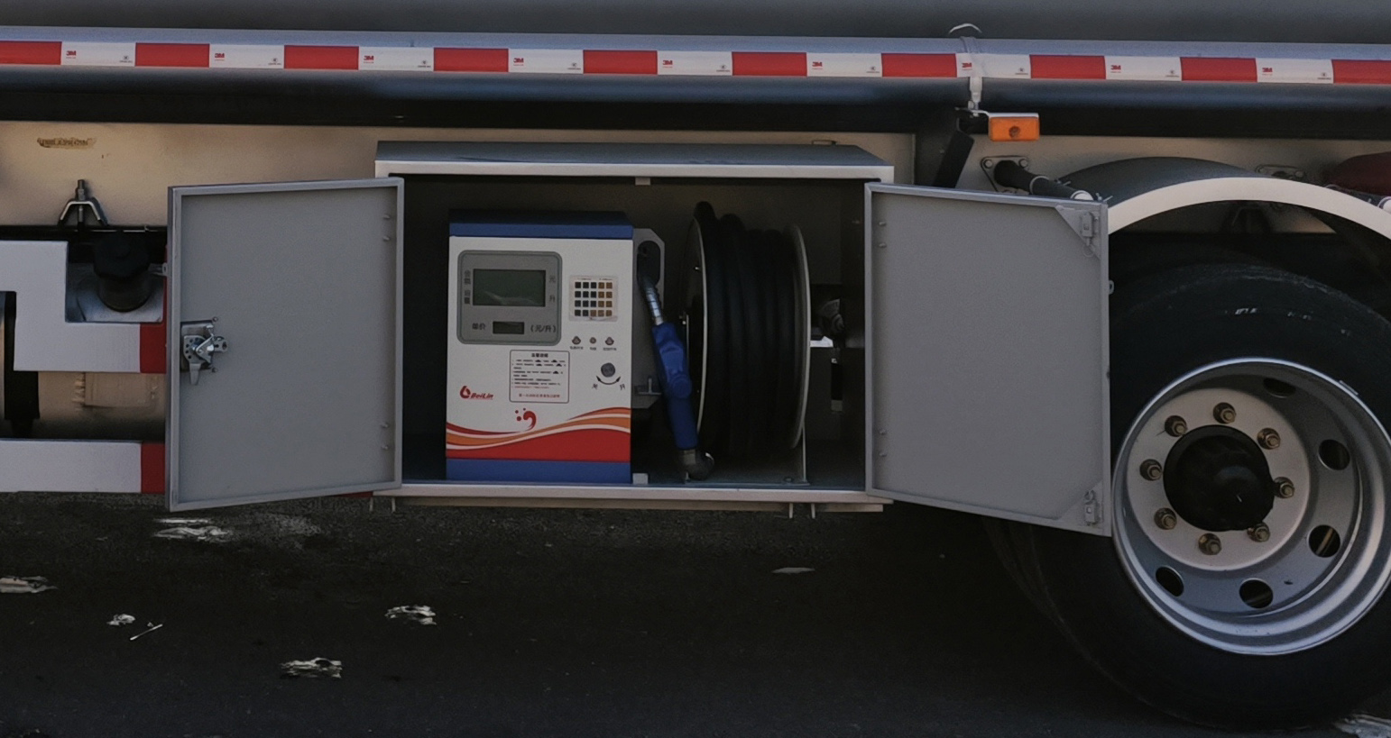 陸平機器牌LPC5122GJYC6加油車公告圖片