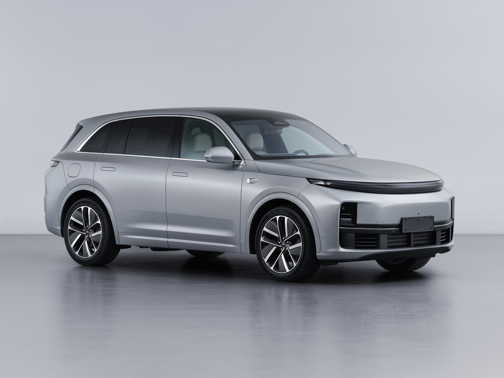 理想牌5.1米5座插电式增程混合动力多用途乘用车(LXA6502SHEVX07)
