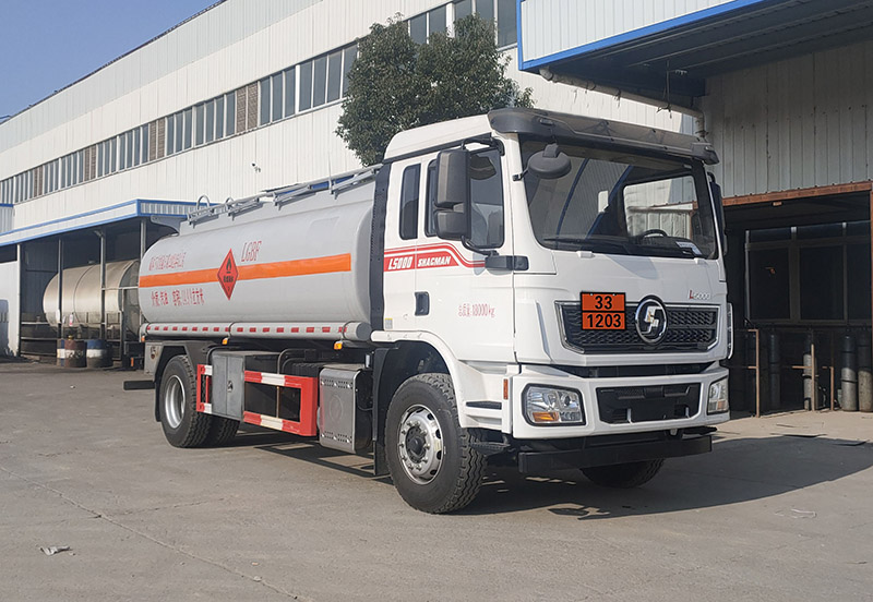 HHX5183GJYSX6型加油车图片