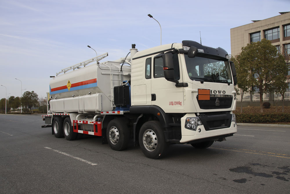 丰霸牌STD5320THAZ6现场混装铵油炸药车