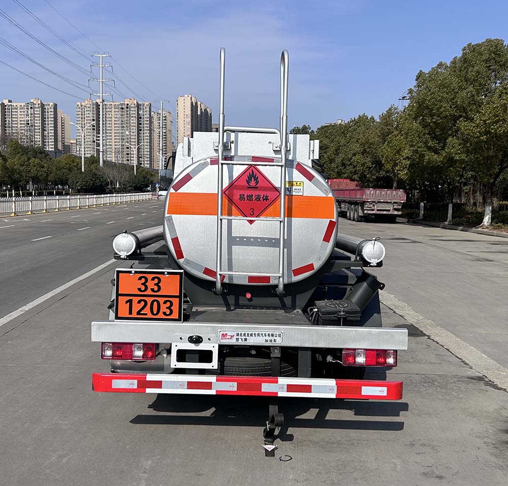 楚飛牌CLQ5040GJY6CA加油車公告圖片