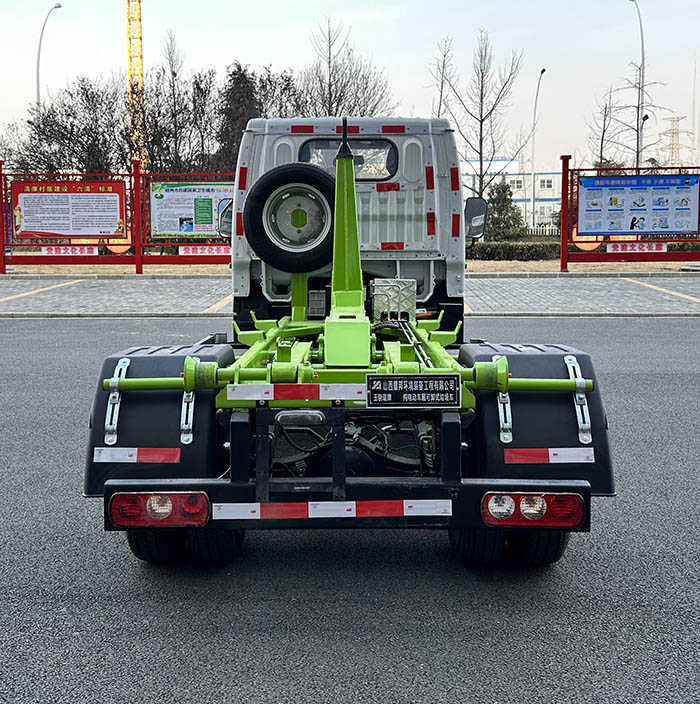 玉驍瓏牌YBH5040ZXXSBEV純電動(dòng)車(chē)廂可卸式垃圾車(chē)公告圖片