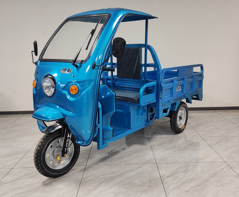 电动正三轮摩托车