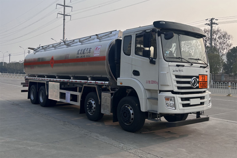 楚飞牌CLQ5322GYY6EA铝合金运油车