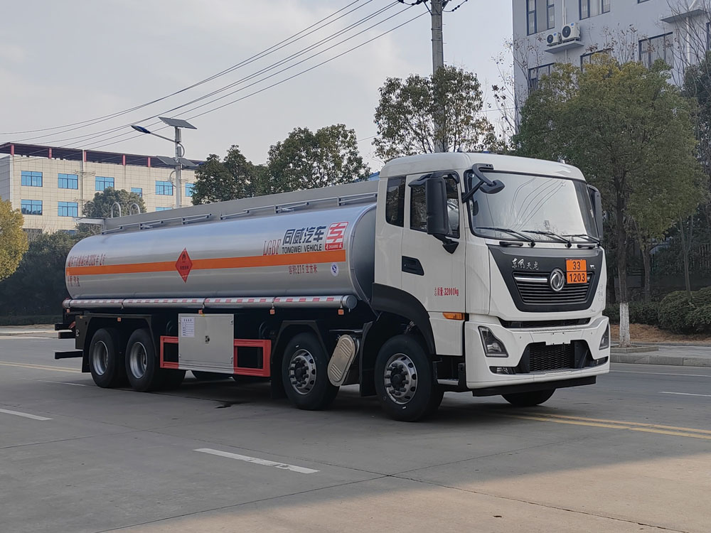 专威牌HTW5320GYYDQ6运油车