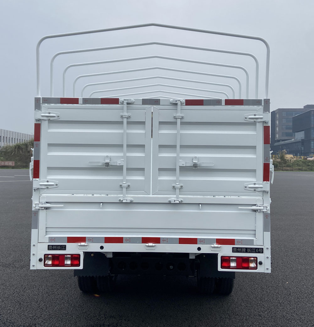 貴州牌GK5032CCYBEV01純電動倉柵式運輸車公告圖片