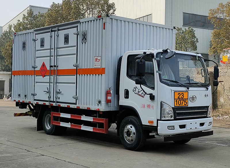 楚飞牌CLQ5090XRQ6CA易燃气体厢式运输车