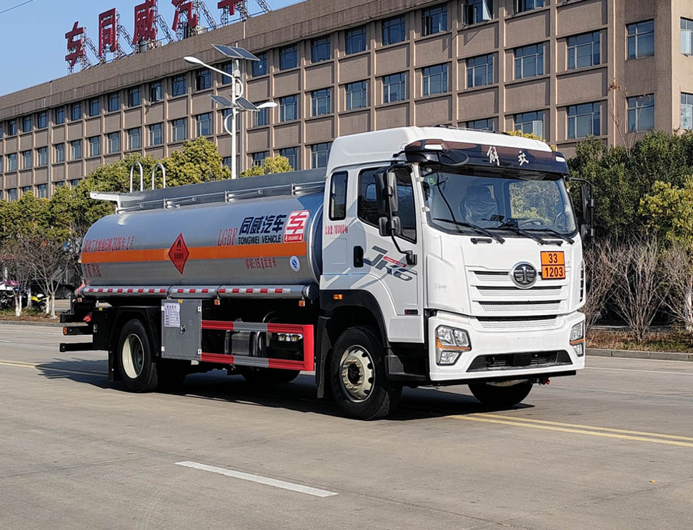 HTW5180GJYCAQ6型加油车图片