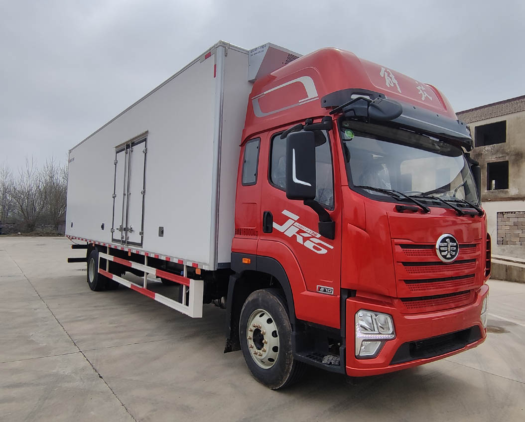 CA5180XLCP28K8L8E6A90型冷藏车图片
