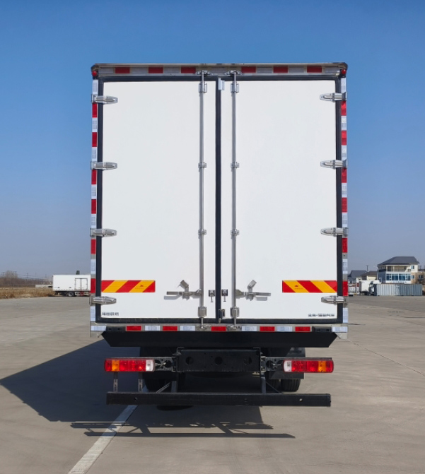 福田牌BJ5186XLC-DM8冷藏車公告圖片