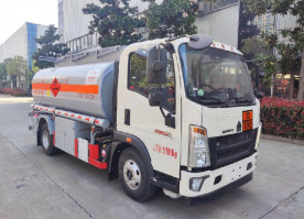 加油车