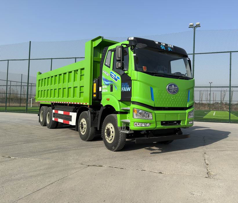 解放牌 680马力 前四后八 纯电动自卸汽车(CA3310P66L5T4BEVA5)