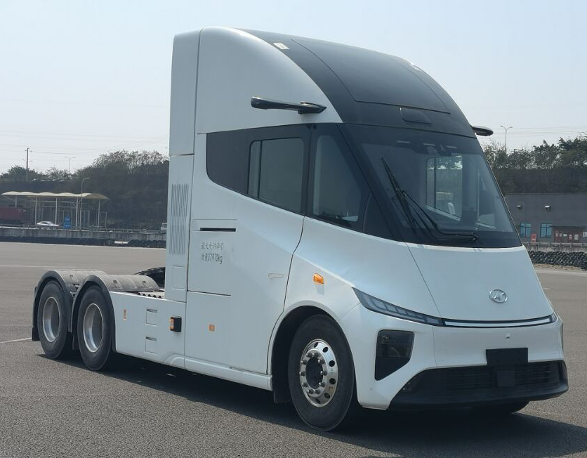 海格牌 354马力 纯电动半挂牵引车(KLQ4254BEV2)
