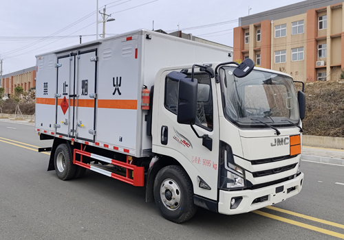 汇力威牌VVV5090XRQJX6易燃气体厢式运输车