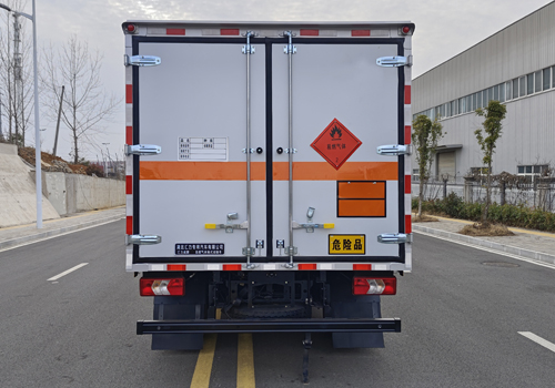 匯力威牌VVV5090XRQJX6易燃氣體廂式運輸車公告圖片