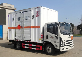 专力牌ZLC5040XRQJ6易燃气体厢式运输车