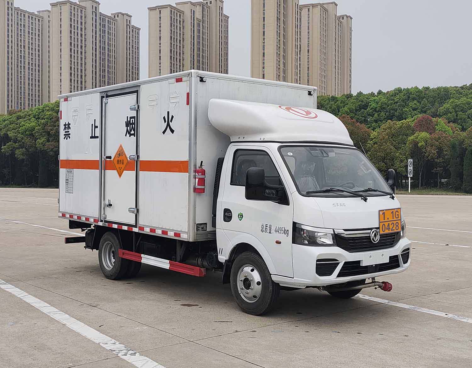专威牌HTW5045XQYE6爆破器材运输车