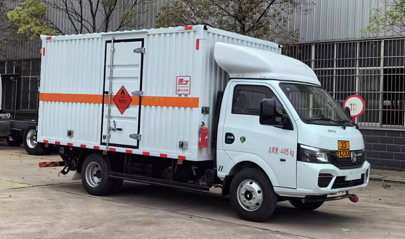 楚飞牌CLQ5045XRY6E易燃液体厢式运输车