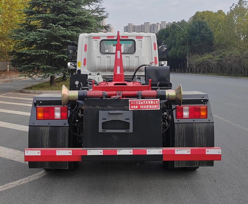 布隆牌LLL5128ZXXZBEV純電動車廂可卸式垃圾車公告圖片