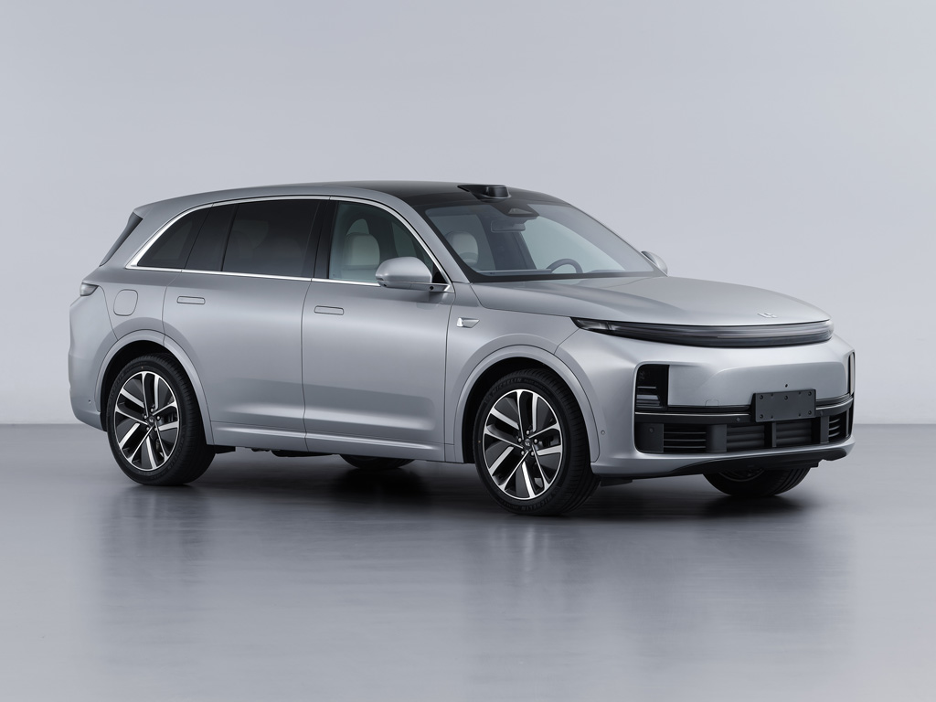 理想牌5.1米5座插电式增程混合动力多用途乘用车(LXA6502SHEVX09)