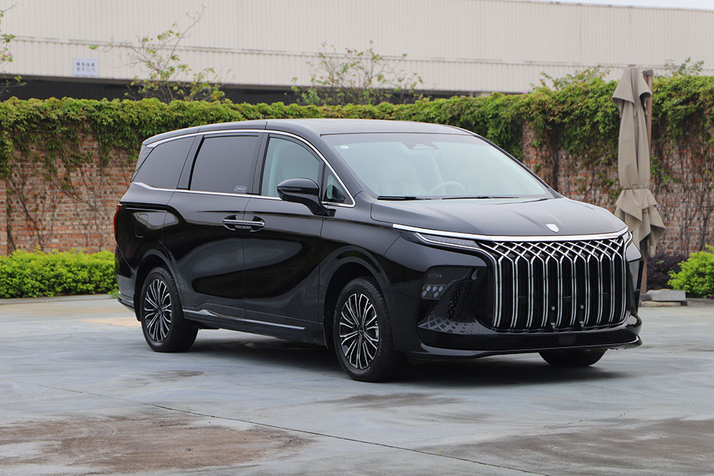 东风牌5.2米7座插电式混合动力多用途乘用车(LZ6520M15B1PHEV)
