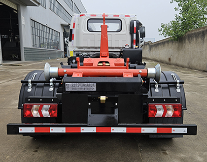 帝王環(huán)衛(wèi)牌HDW5041ZXXHFPHEV插電式混合動(dòng)力車廂可卸式垃圾車公告圖片