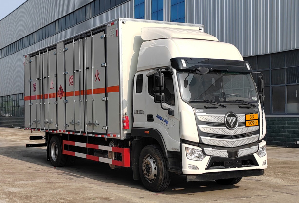 HYN5180XRYBJ6型易燃液体厢式运输车图片