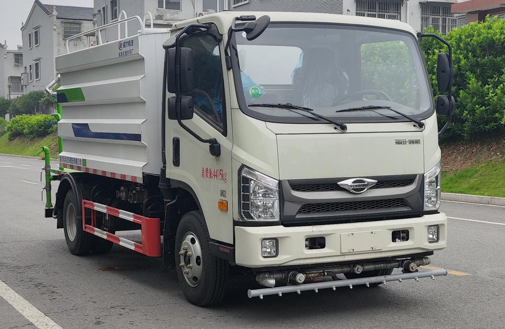 程力威牌CLW5040TYHBBS路面养护车