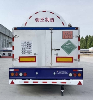 低温液体运输半挂车图片