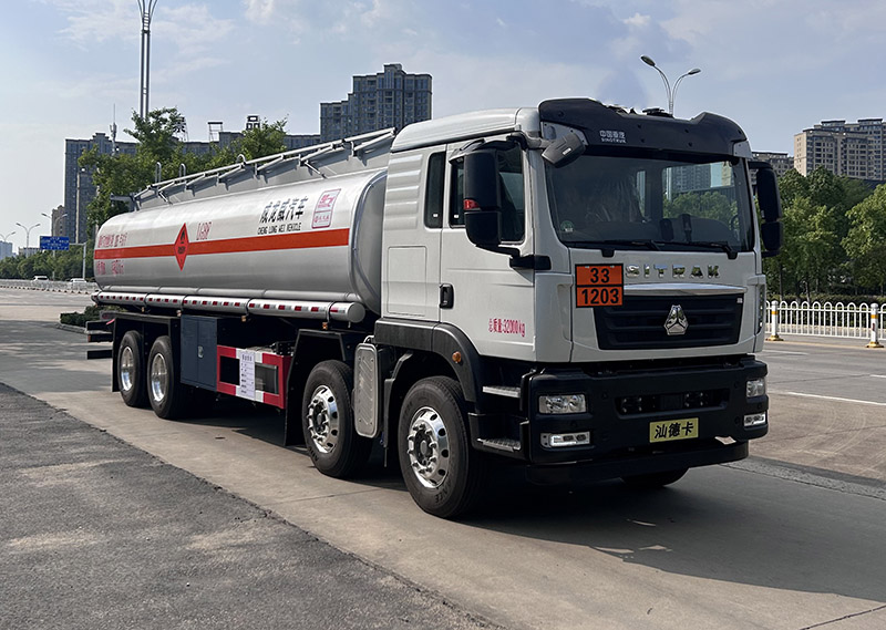 CLQ5326GJY6ZZ型加油车图片