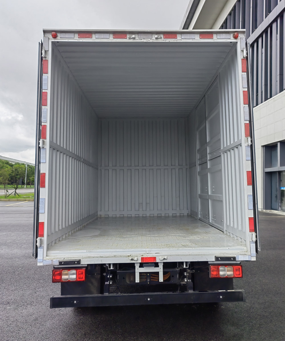 騏蔚牌GK5041XXYBEV03純電動廂式運(yùn)輸車公告圖片